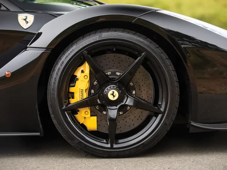2015 Ferrari LaFerrari - Image 8 of 31
