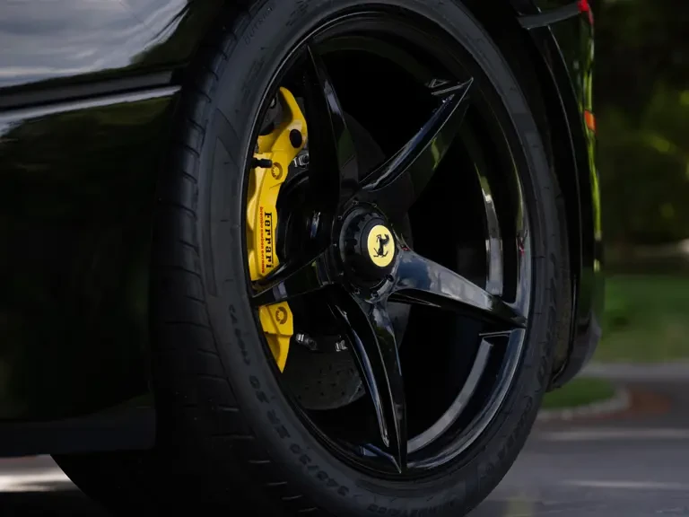 2015 Ferrari LaFerrari - Image 17 of 31