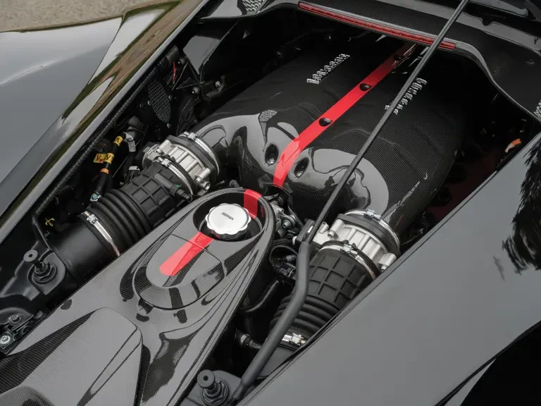 2015 Ferrari LaFerrari - Image 4 of 31