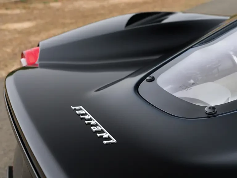 2015 Ferrari LaFerrari - Image 25 of 31