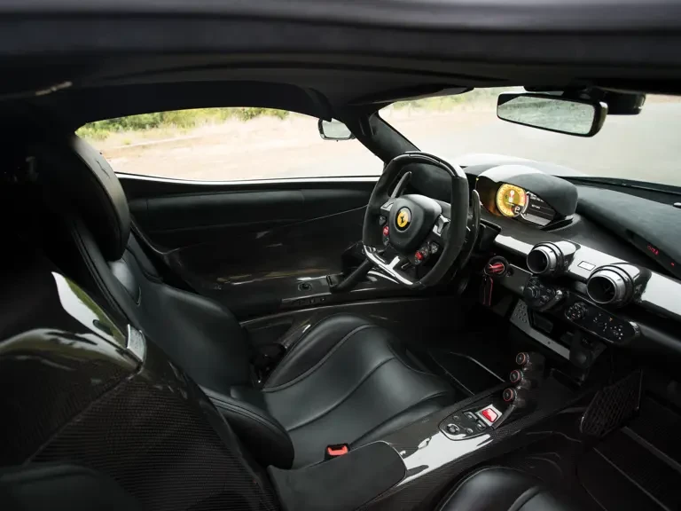 2015 Ferrari LaFerrari - Image 11 of 31