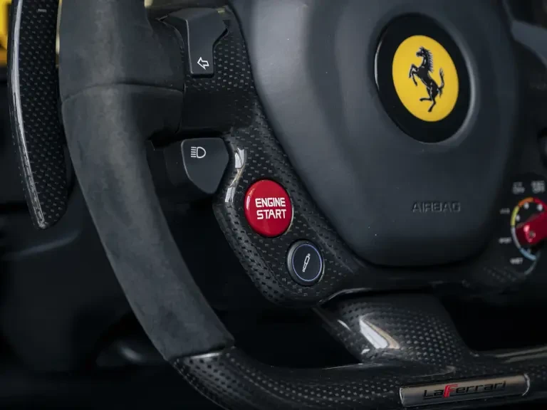 2015 Ferrari LaFerrari - Image 19 of 31