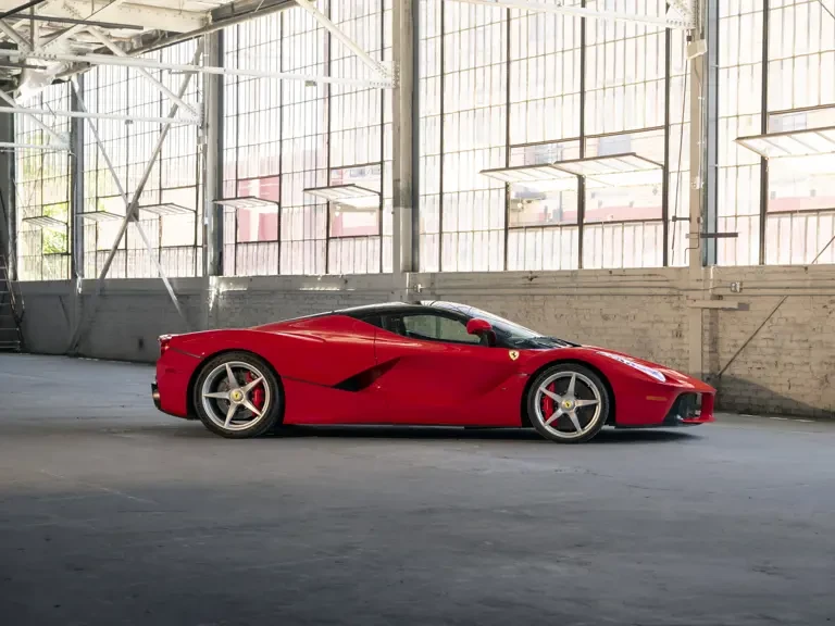 2015 Ferrari LaFerrari - Image 6 of 31