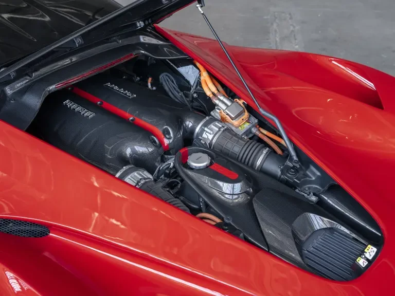 2015 Ferrari LaFerrari - Image 4 of 31