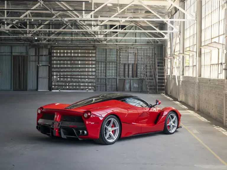 2015 Ferrari LaFerrari - Image 3 of 31