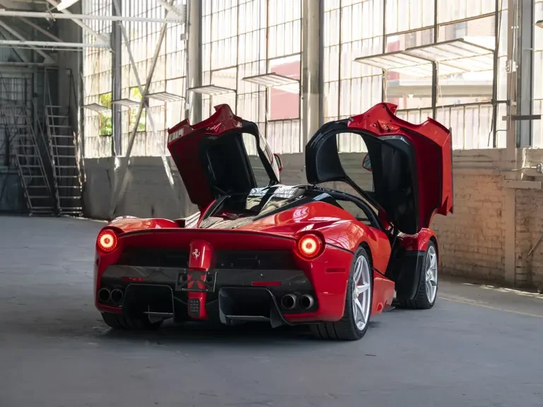 2015 Ferrari LaFerrari - Image 26 of 31