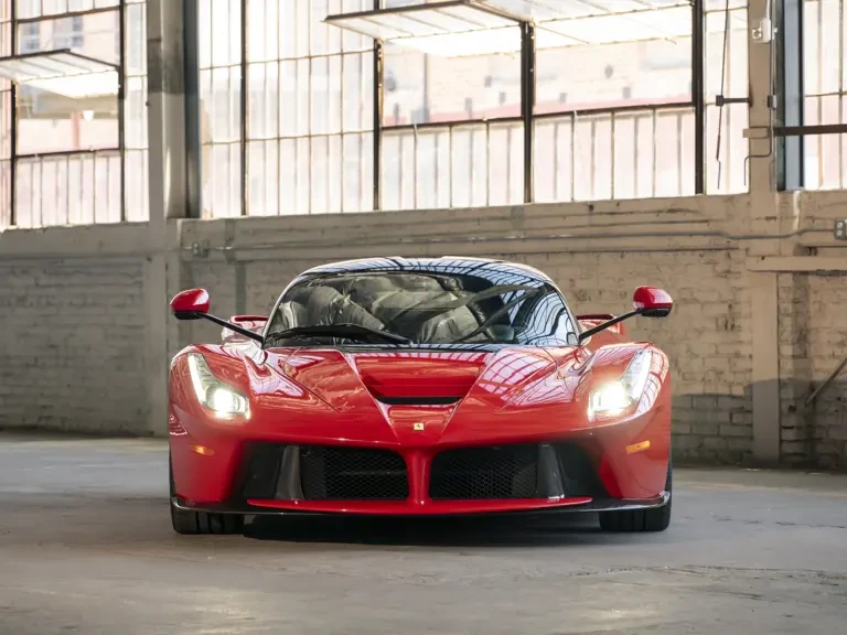 2015 Ferrari LaFerrari - Image 8 of 31