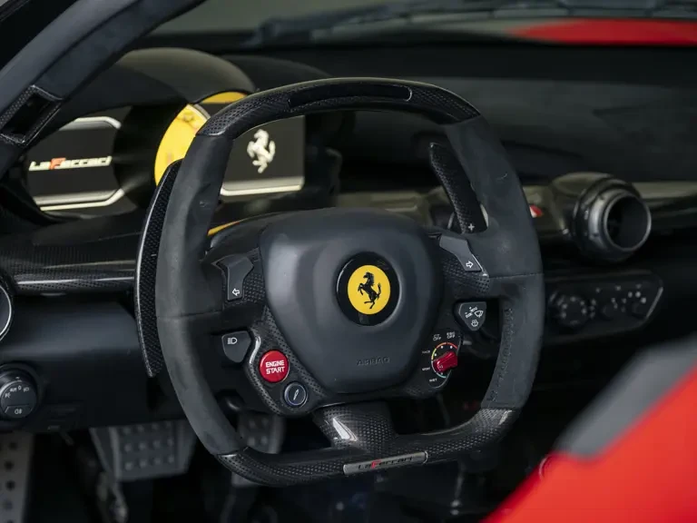 2015 Ferrari LaFerrari - Image 12 of 31