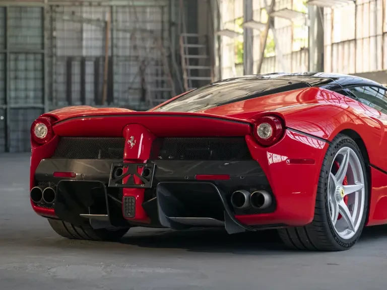 2015 Ferrari LaFerrari - Image 29 of 31