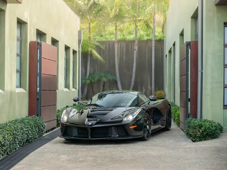 2015 Ferrari LaFerrari - Image 10 of 31