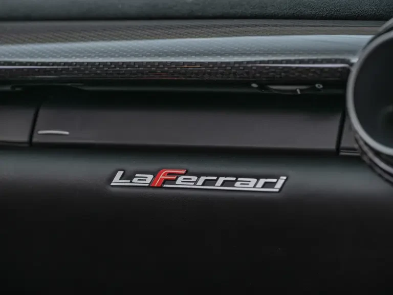2015 Ferrari LaFerrari - Image 23 of 31
