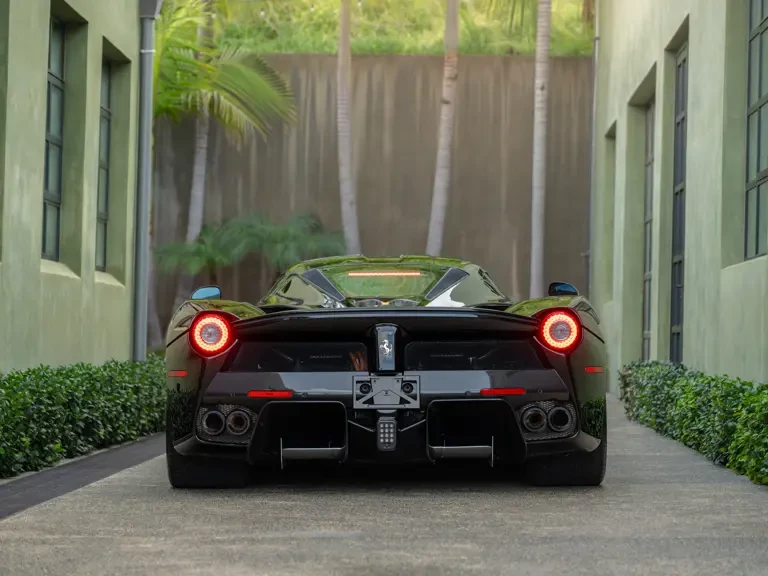 2015 Ferrari LaFerrari - Image 9 of 31