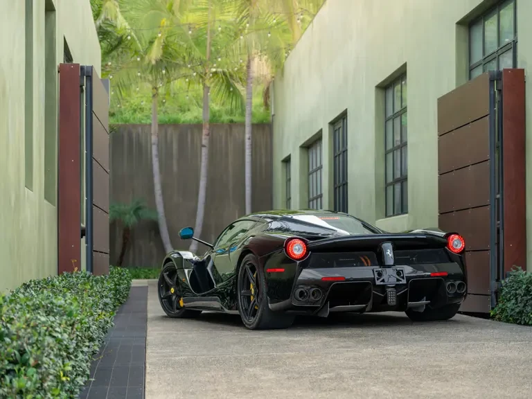2015 Ferrari LaFerrari - Image 11 of 31