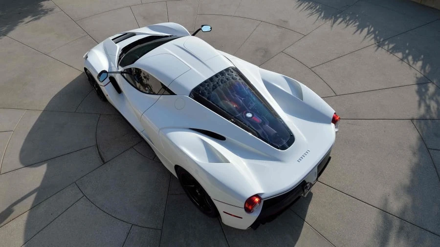 2015 Ferrari LaFerrari - Image 11 of 12