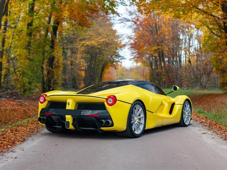 2015 Ferrari LaFerrari - Image 3 of 31
