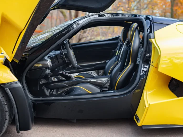 2015 Ferrari LaFerrari - Image 16 of 31