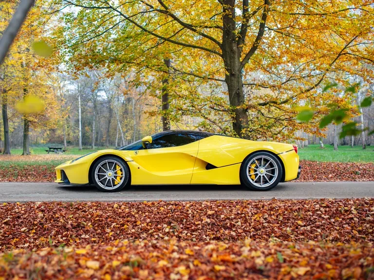 2015 Ferrari LaFerrari - Image 6 of 31