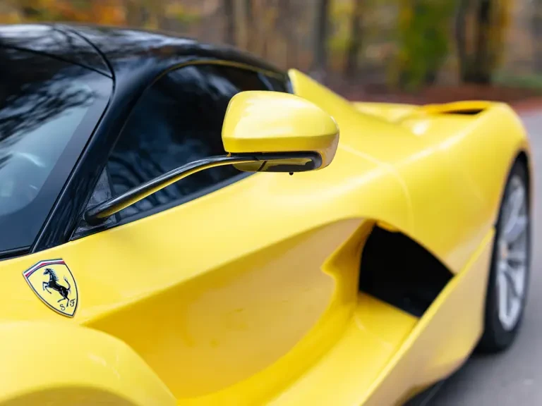 2015 Ferrari LaFerrari - Image 29 of 31
