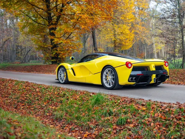 2015 Ferrari LaFerrari - Image 11 of 31