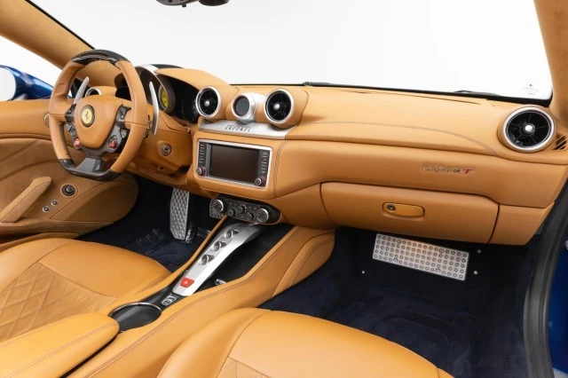 2015 Ferrari California T - Image 2 of 4