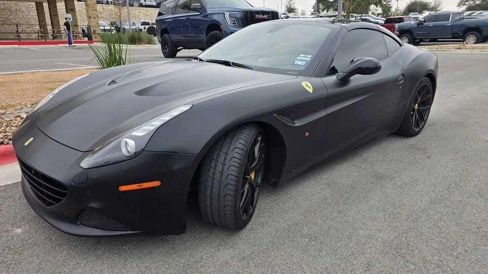 2015 Ferrari California T - Image 3 of 10