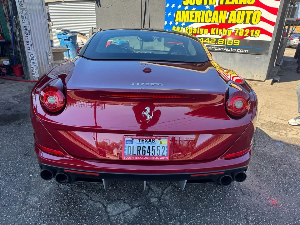 2015 Ferrari California T - Image 10 of 17