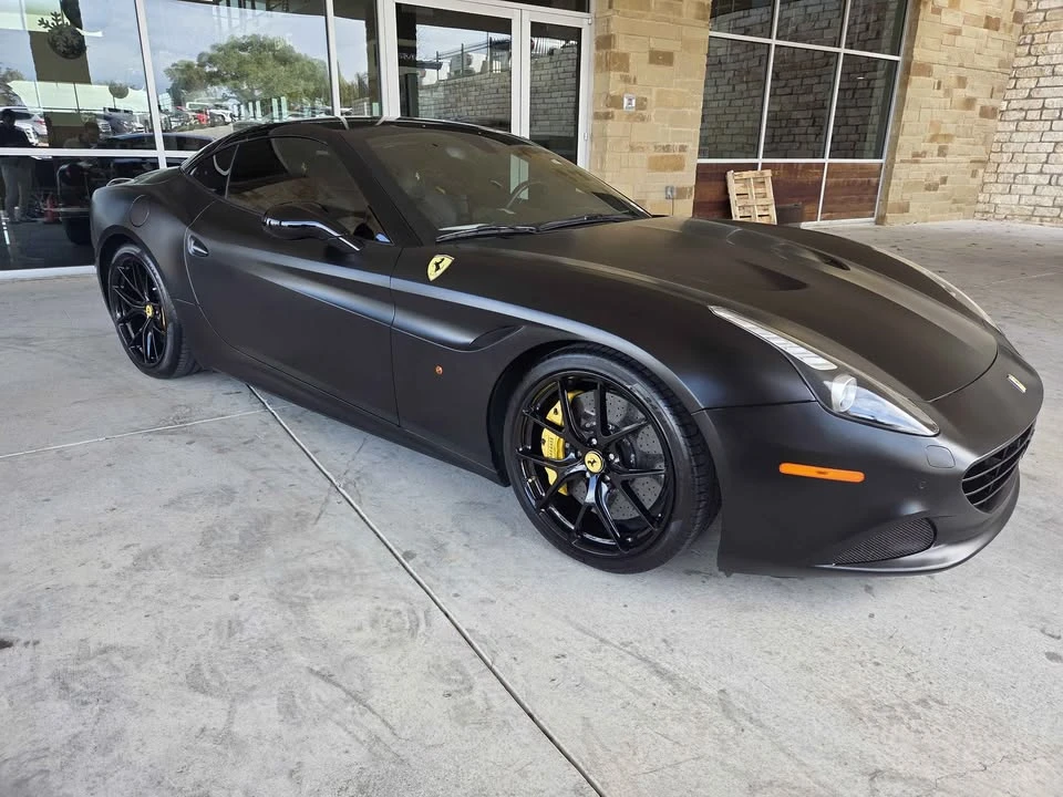 2015 Ferrari California T - Image 6 of 10