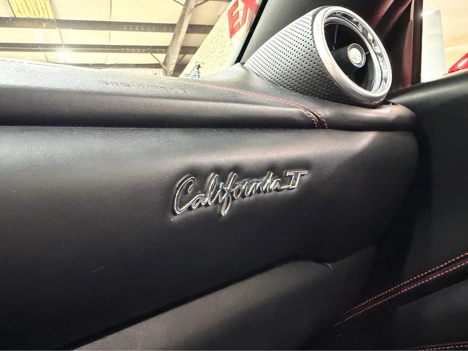2015 Ferrari California T - Image 12 of 17