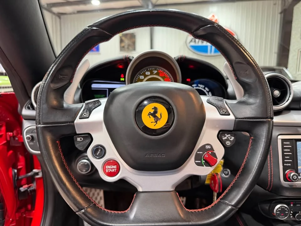 2015 Ferrari California T - Image 13 of 17