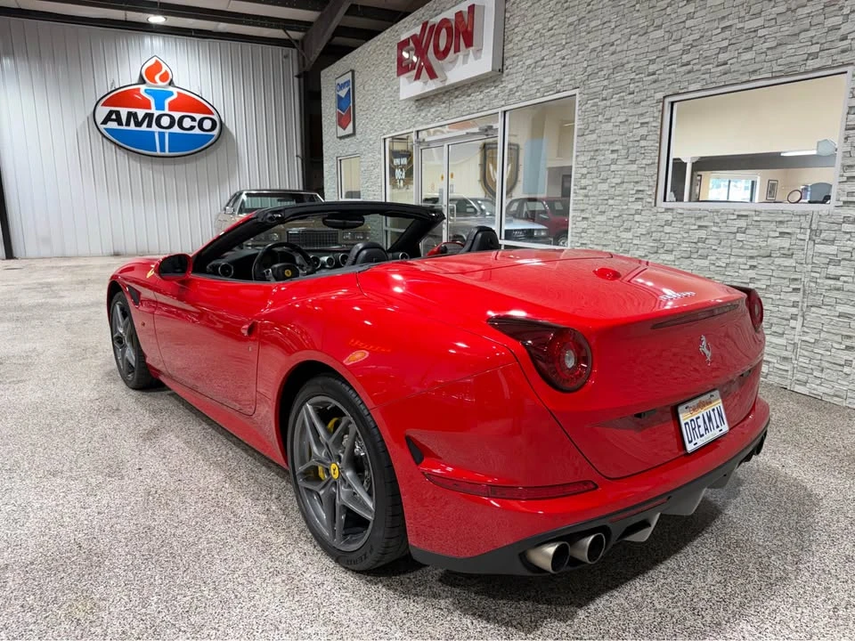 2015 Ferrari California T - Image 2 of 17