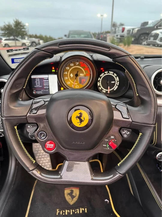 2015 Ferrari California T - Image 11 of 16