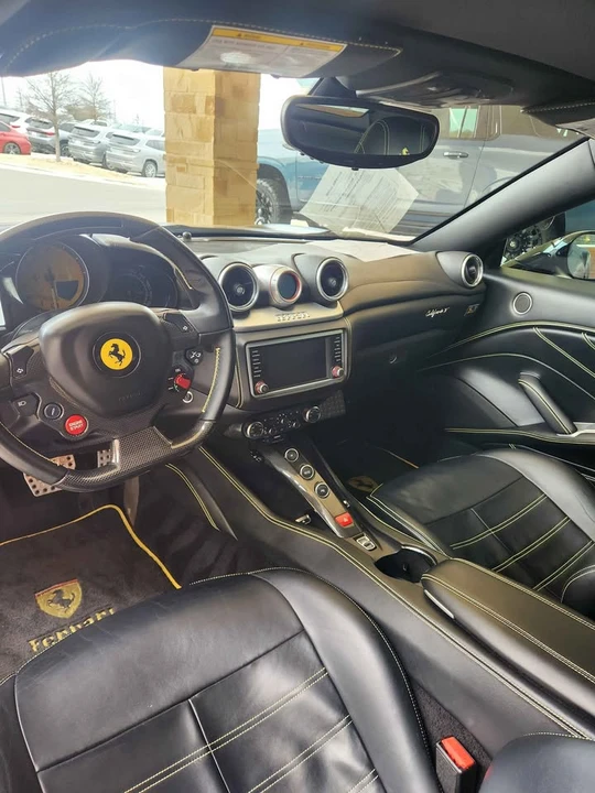 2015 Ferrari California T - Image 6 of 6