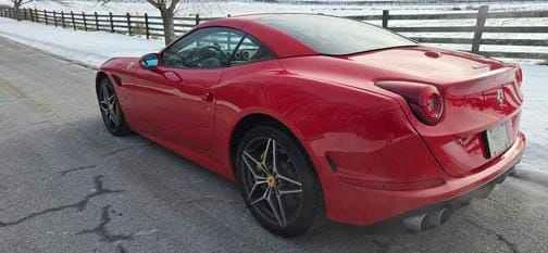 2015 Ferrari California T - Image 10 of 10