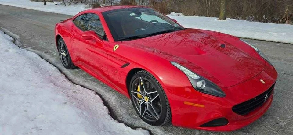 2015 Ferrari California T - Image 9 of 10