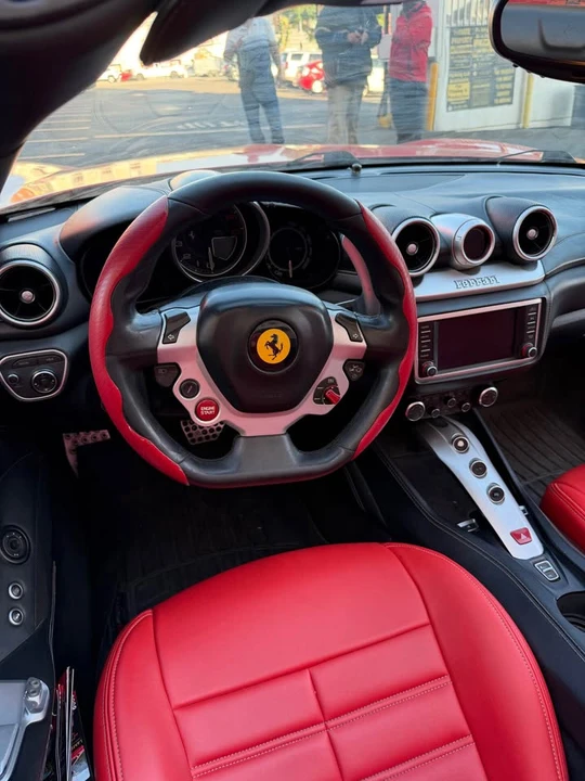 2015 Ferrari California T - Image 11 of 16
