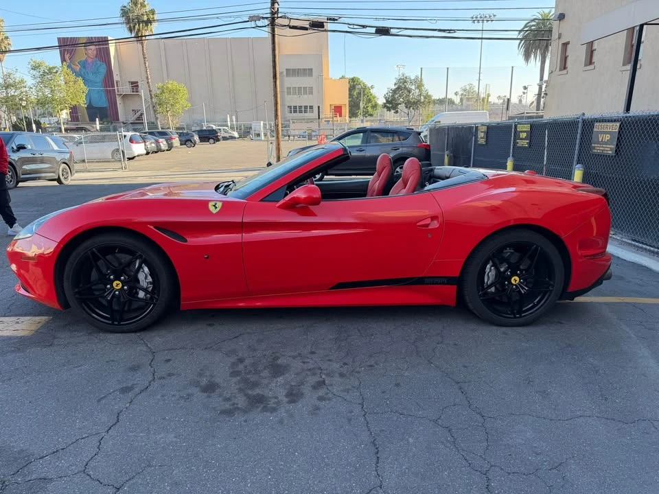 2015 Ferrari California T - Image 5 of 16