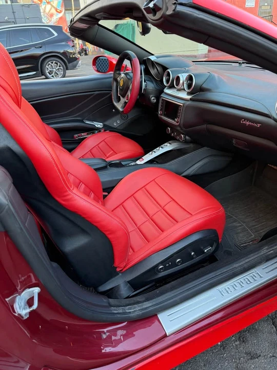 2015 Ferrari California T - Image 6 of 16