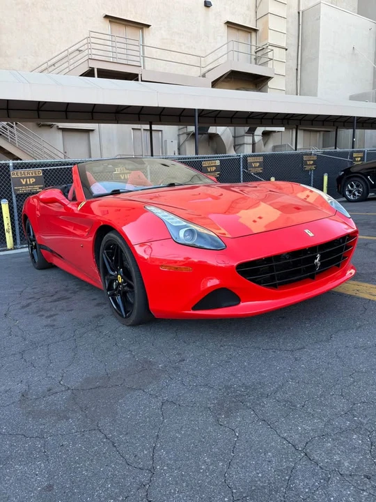 2015 Ferrari California T - Image 3 of 16