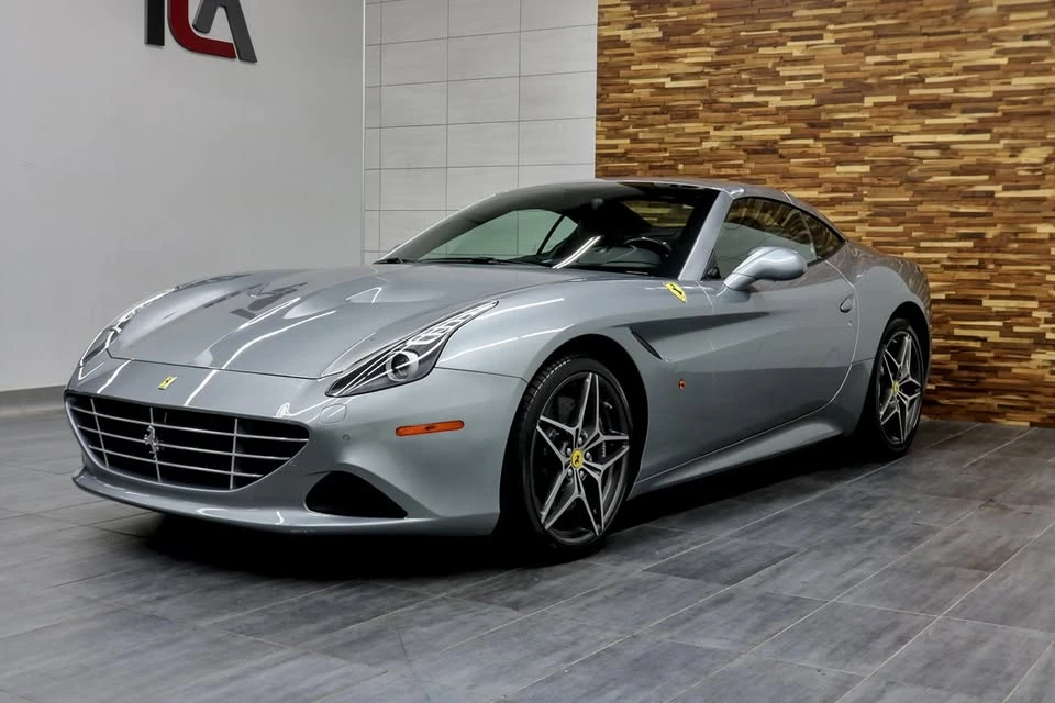 2015 Ferrari California T - Image 9 of 20