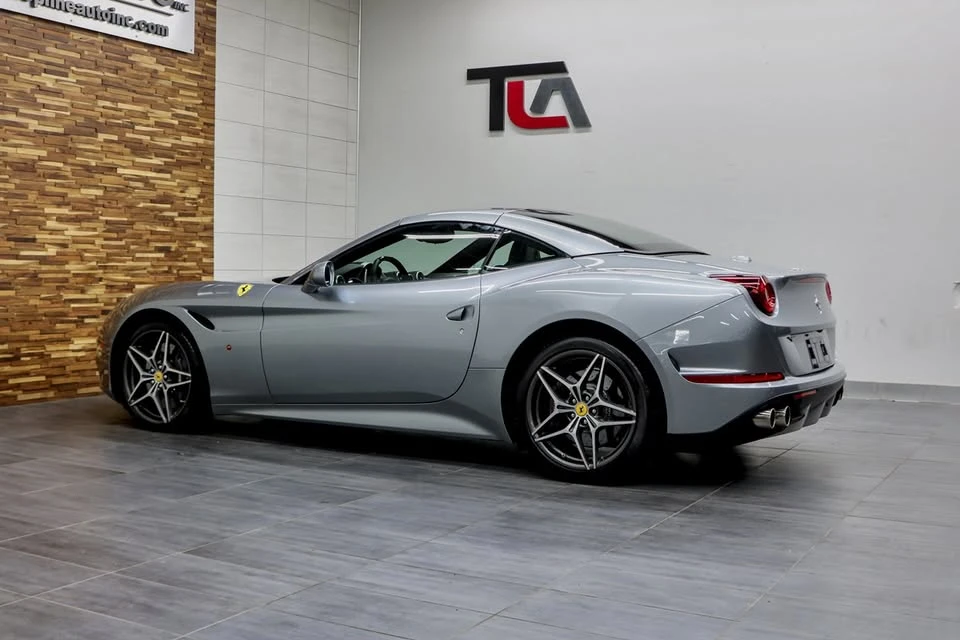 2015 Ferrari California T - Image 8 of 20