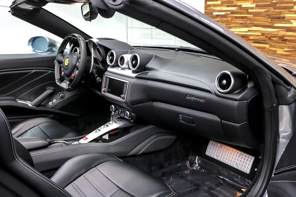 2015 Ferrari California T - Image 12 of 20