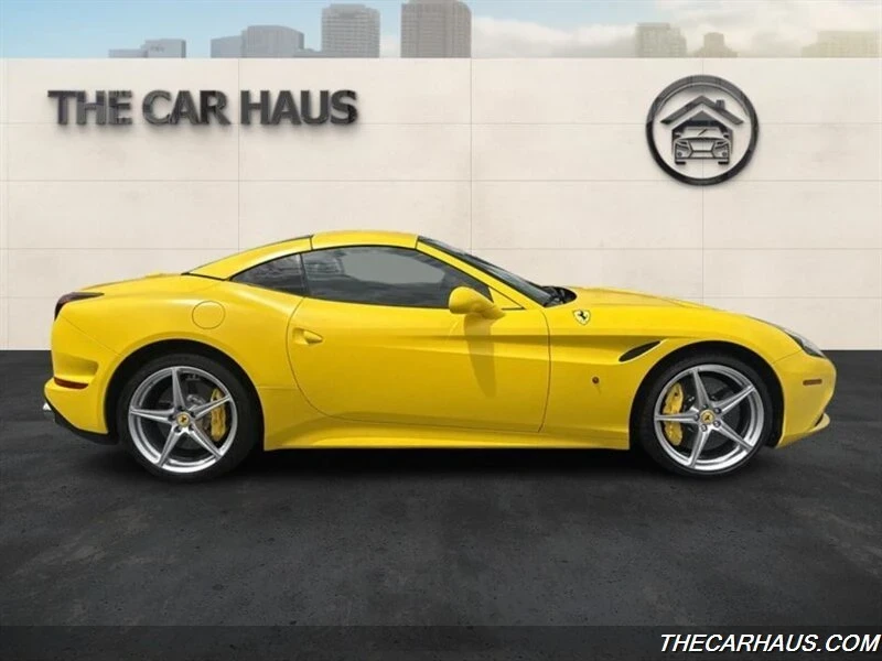 2015 Ferrari California T - Image 9 of 20