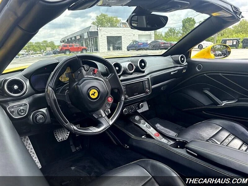 2015 Ferrari California T - Image 14 of 20