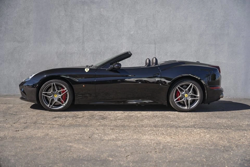 2015 Ferrari California T - Image 2 of 20