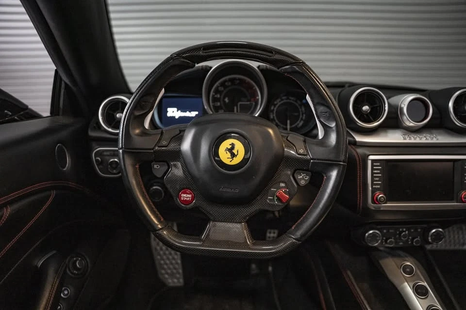 2015 Ferrari California T - Image 13 of 20