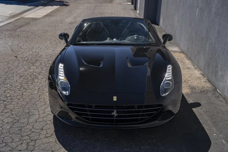 2015 Ferrari California T - Image 8 of 20