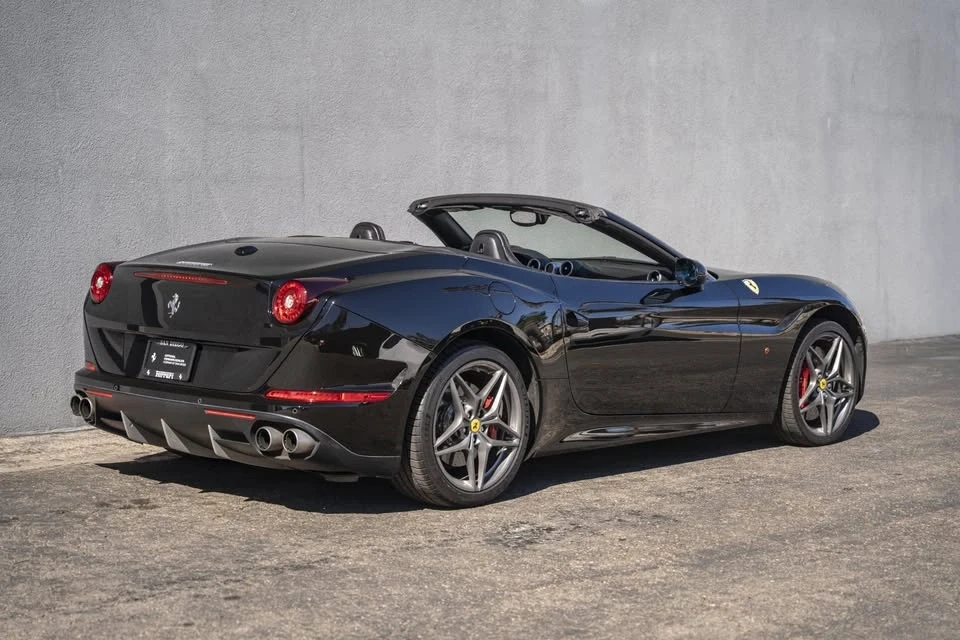 2015 Ferrari California T - Image 5 of 20