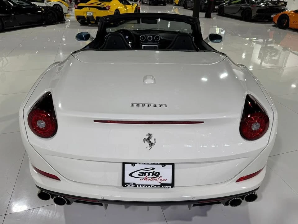 2015 Ferrari California T - Image 9 of 20