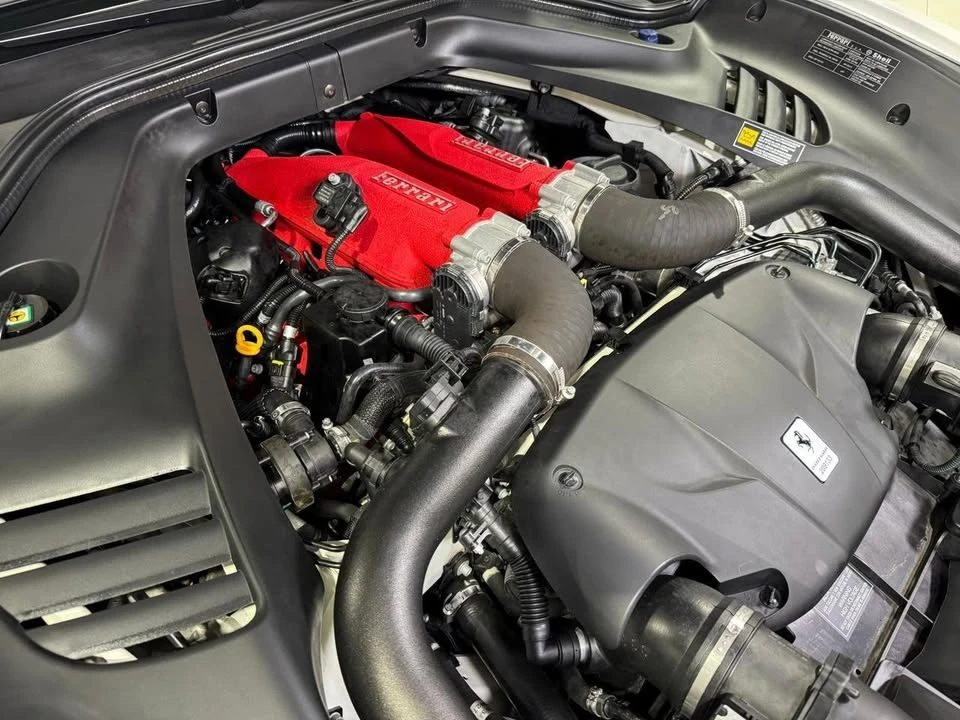 2015 Ferrari California T - Image 19 of 20
