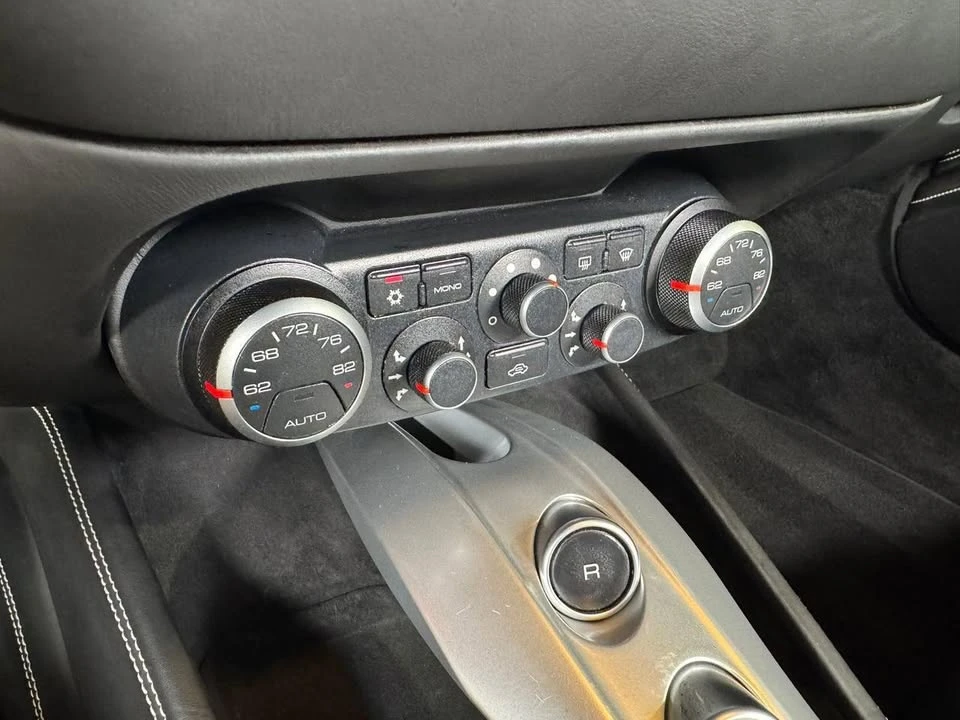2015 Ferrari California T - Image 13 of 20